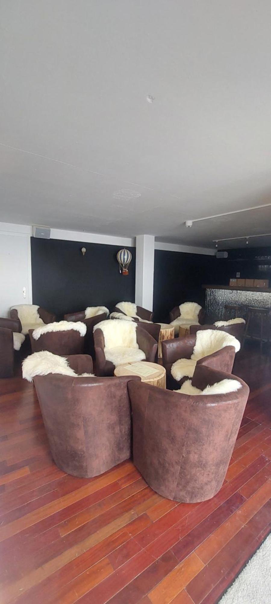 Auberge De Bellelay Restaurant Chez Aron Balde Eksteriør billede